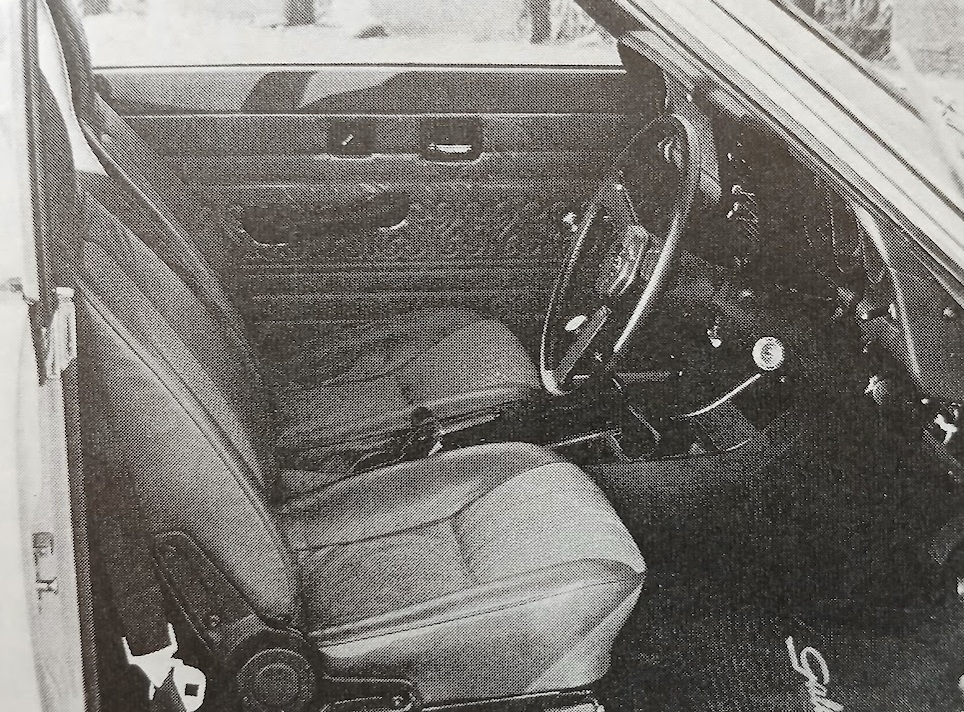 CG-GT-Mitsubishi-Galant-FTO-GIII-vs-Toyota-Sprinter-SR-1972-Gallery4.jpg