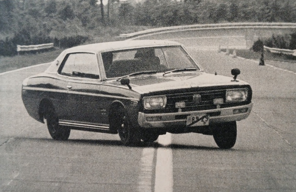 CG-GT-Nissan-Cedric-Hardtop-GX-1971-Gallery1.jpg