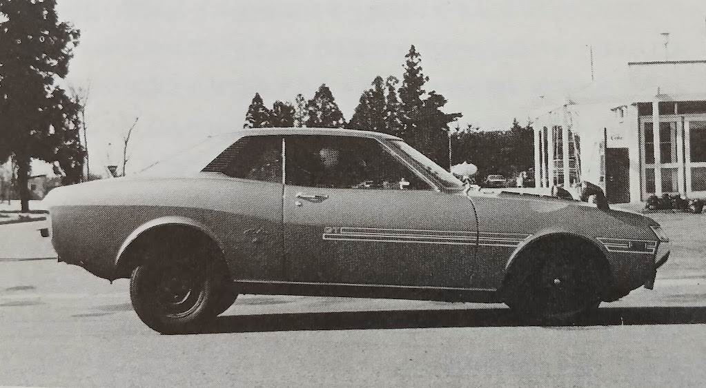 CG-GT-Toyota-Celica-1600GT-vs-Mitsubishi-Galant-GTO-MR-1971-Gallery7.jpg
