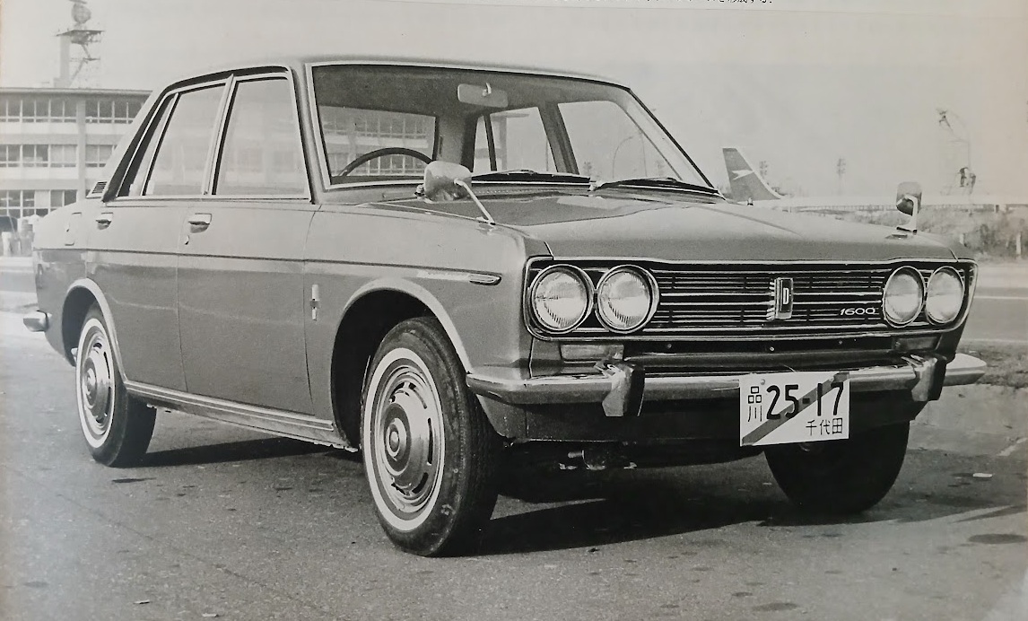 Nissan Bluebird 1600 Deluxe