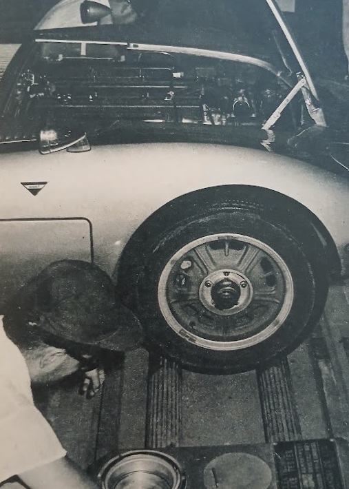 MF-RT-Toyota-2000GT-1967-Gallery5.jpg