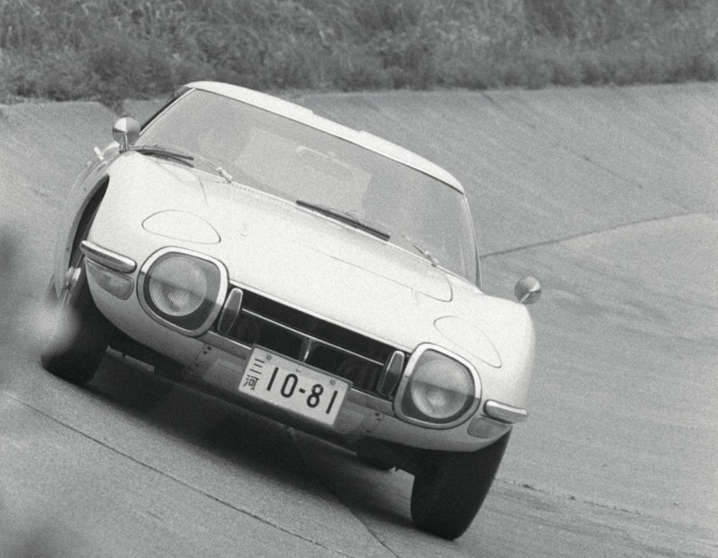 Toyota 2000GT